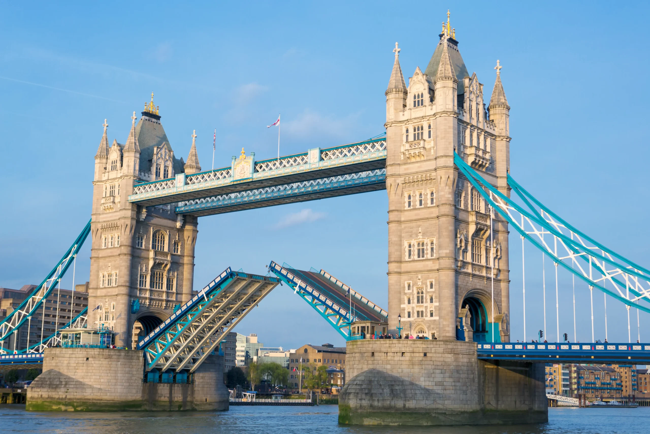 tower-bridge-london-uk (1) tower-bridge-london-uk (1)